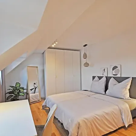 Exklusives Altstadt-apartment In - Design-highlight Fuer Paare & Businessgaeste - Lage Im Zentrum * 비틀리크