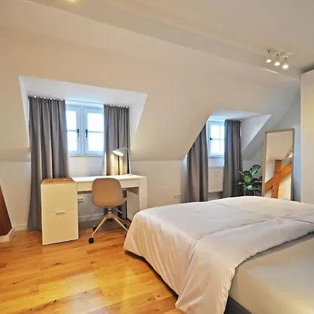아파트 Exklusives Altstadt-apartment In - Design-highlight Fuer Paare & Businessgaeste - Lage Im Zentrum 비틀리크