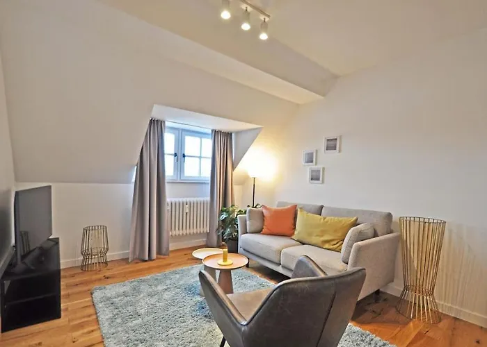 Exklusives Altstadt-apartment In - Design-highlight Fuer Paare & Businessgaeste - Lage Im Zentrum *